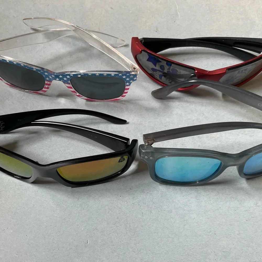 EUC Disney + Star Wars + More Kids Oval Sunglasses (Set of 4)
